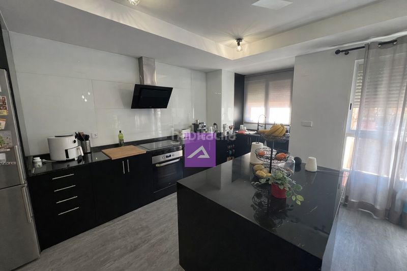 Foto b356ed1f-0638-4c5e-b22b-b8446156b1b0. Pis a carrer de l'alcúdia de Carlet 18 a Carlet