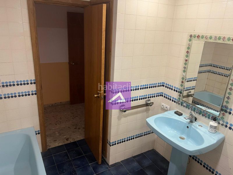 Foto 2f9f676d-efa1-49c4-8d3a-928916de410b. Pis a carrer de julián ribera 22 a Carcaixent