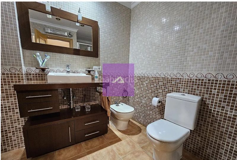 Foto d420c15a-fe0b-40d6-872a-1b78f79ed85b. Casa a Albal