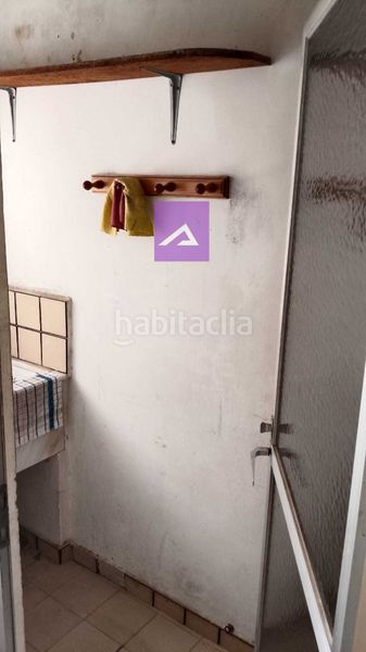 Foto f43170ba-d2b5-42a8-a156-d064d35c40bd. Pis a Benifaió