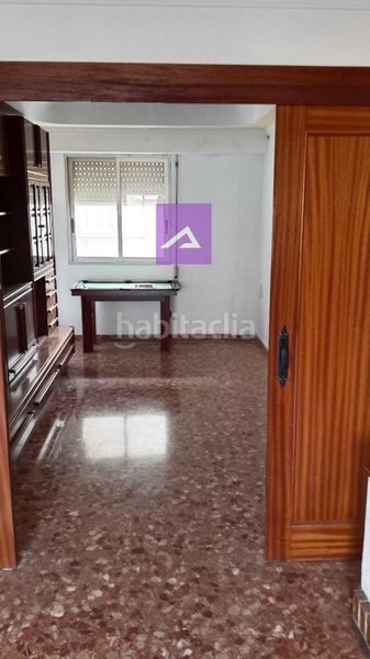Foto f5d7c200-8670-42da-8132-e467b7d04428. Pis a Benifaió