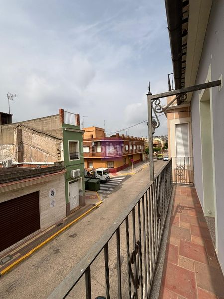 Foto 434ef0af-f10e-4a72-aaab-0581c77b97f2. Masia a Polinyà de Xúquer