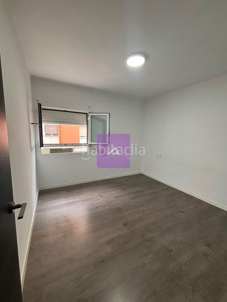 Foto 22b05cbb-f65d-497f-9c2e-0192e4073025. Pis a Centro Xirivella