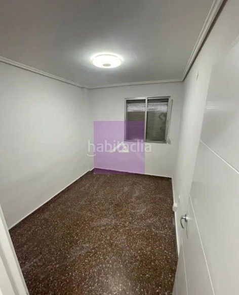 Foto 5543556b-41e9-418f-9aff-dcdb909ee535. Pis a Alaquàs