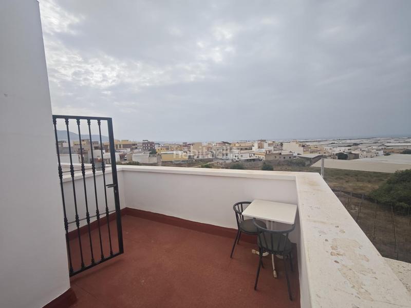 Foto 5db652d4-8221-4fd6-8634-f1e5a9c4cc48. Casa adosada gran casa al mejor precio del mercado!!!!! en Adra