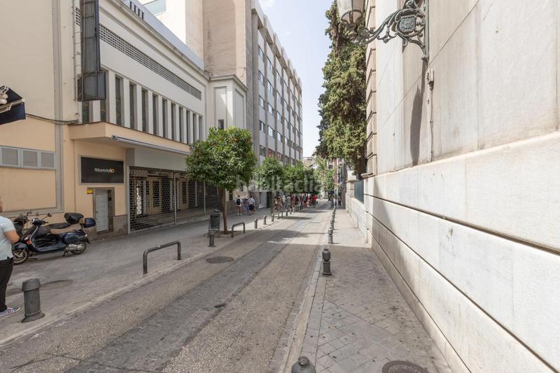 Foto 1b489a76-0bcb-4cec-86e0-27714db55834. Piso  reformado en la zona mas turística con 3 dorm. y 2 baños por solo 185.000!!! en Granada