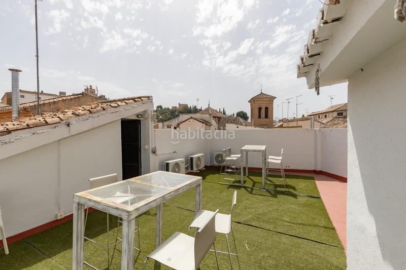 Foto 364a7ad4-e3b0-4f63-841d-99c81a9acd26. Piso  reformado en la zona mas turística con 3 dorm. y 2 baños por solo 185.000!!! en Granada