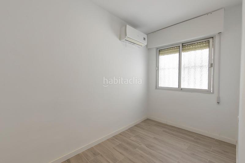 Foto afe5259d-9fcb-40b6-98ba-896c31e55195. Piso  reformado en la zona mas turística con 3 dorm. y 2 baños por solo 185.000!!! en Granada