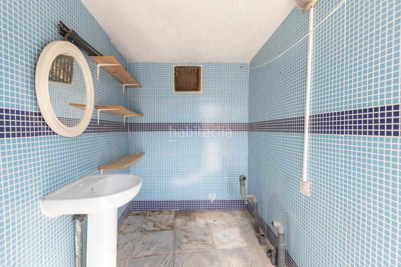 Foto 02d2c127-c2e6-4591-9180-dc131a1e103b. Masia amb aparcament piscina a Polideportivo Alhendín