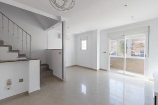 Casa a schiera in Ogíjares. Adosado en ogijares por solo 155.000!!