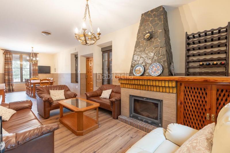 Foto 2ff55c32-0de5-4834-831c-6344100c0369. Chalet dans Carretera de Granada-La Alcazaba Alhendín