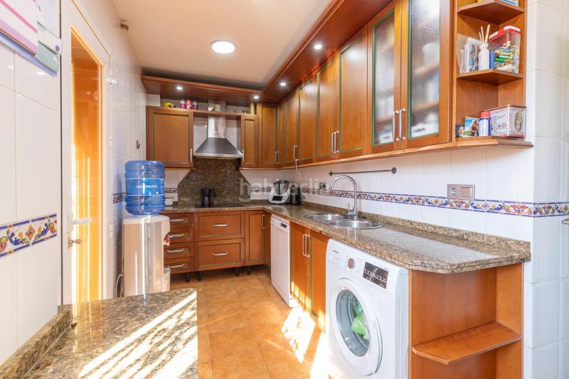 Foto 04711d97-d342-4b9c-8678-64f990d3f554. Doppelhaus mit parking pool in Urbanizaciones Alhendín