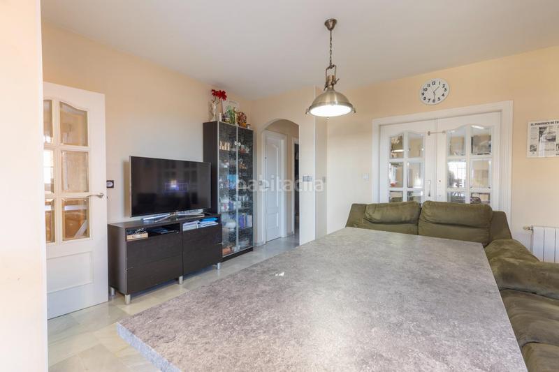 Foto 75ae1f3d-9b10-471a-9a2a-e88dd952a137. Doppelhaus mit parking pool in Urbanizaciones Alhendín