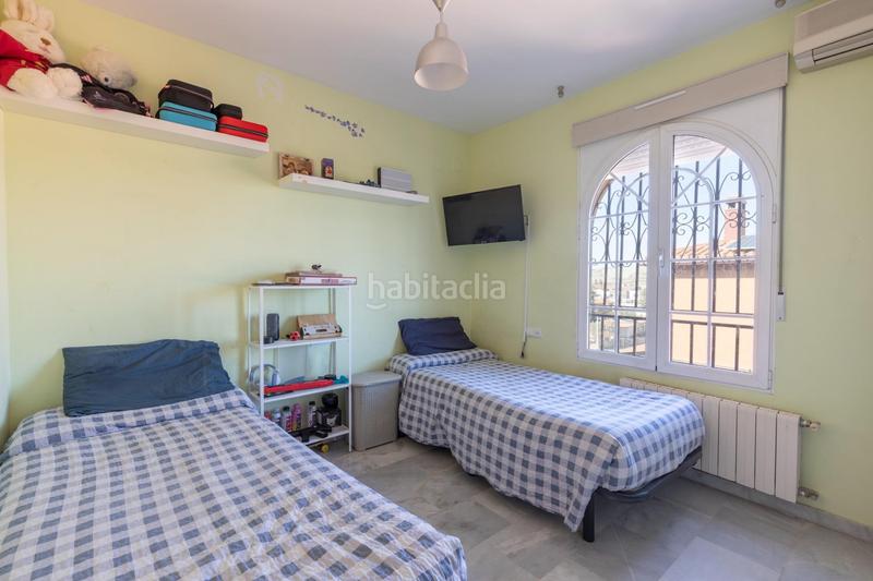 Foto df343cf6-444f-4fd3-a3b1-b5a29e8e1018. Doppelhaus mit parking pool in Urbanizaciones Alhendín