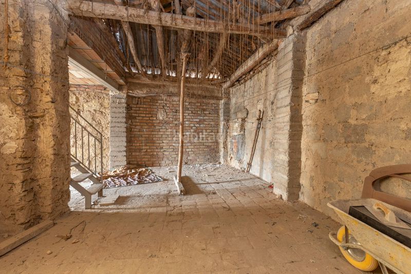 Foto cc0219eb-ae79-4efc-ac0c-3d006680e3ed. Masia amb aparcament a Polideportivo Alhendín