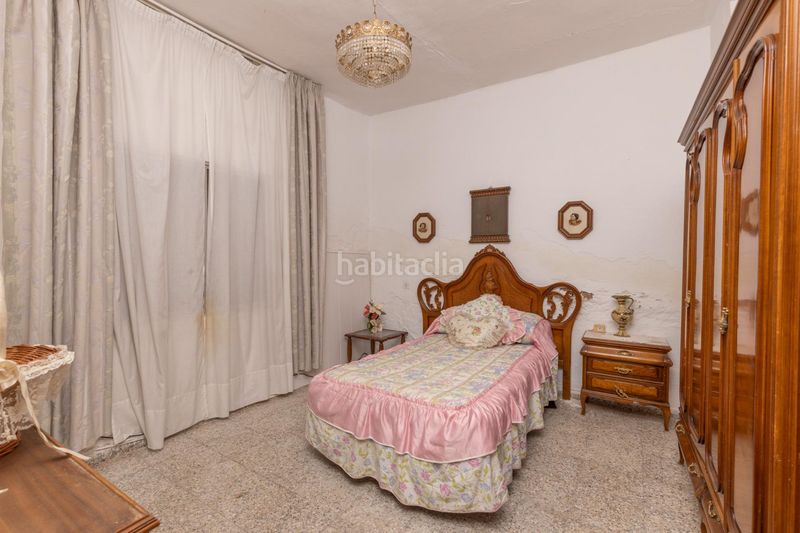 Foto ddda4c06-9d9c-4a92-ab43-07bcb7afef31. Masia amb aparcament a Polideportivo Alhendín