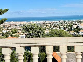 Chalet  N/a. Chalet con vistas al mar  denia