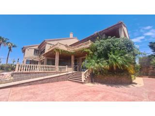 Maison  N/a. Villa de lujo  orihuela costa  fantástico precio