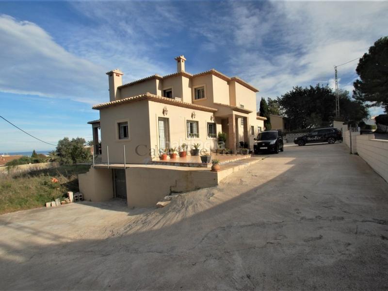 Foto fede3f2f-1423-47c3-ad28-2ee114f2e76f. Xalet a El Montgó Dénia