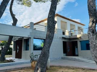 Chalet  N/a. Chalet de lujo en las rotas cerca del mar