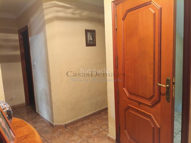 Foto b28792c4-7a5b-4f9b-bef3-67382052e2dd. Casa a Centro Urbano Dénia