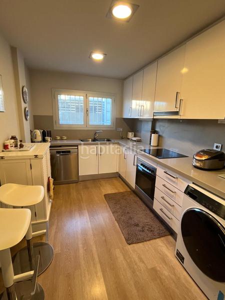 Foto 2429f891-0b09-432c-94e2-e886455132a8. Casa amb calefacció aparcament piscina a Alella