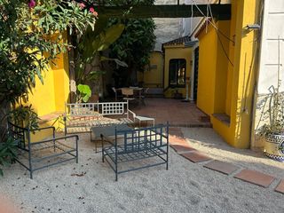 Rent Country house in Centre. Casa de pueblo en casco antiguo