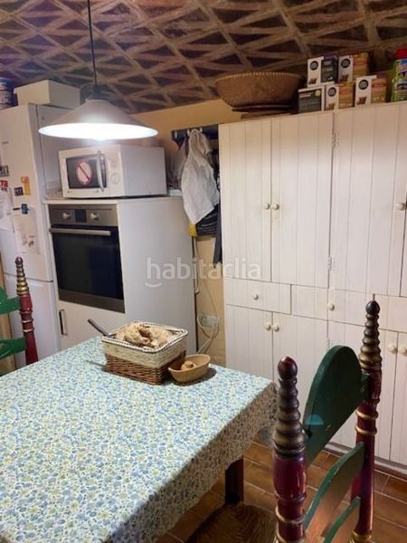 Foto ff127429-c6d9-48fa-bed9-ccd291ce9e6a. Masia amb calefacció a Corçà