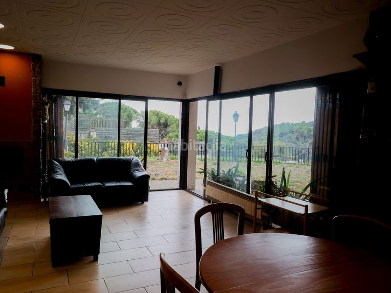 Foto 0dfe39c7-5a06-4294-baf8-7e8da67d18ea. Haus mit heizung pool in Alella