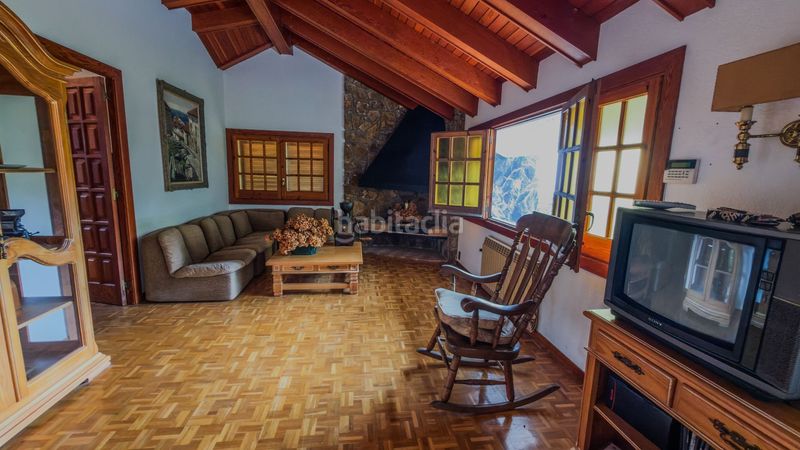 Foto a4eb8980-2c9a-49e0-ac37-1de39dfff231. Haus mit heizung pool in Alella