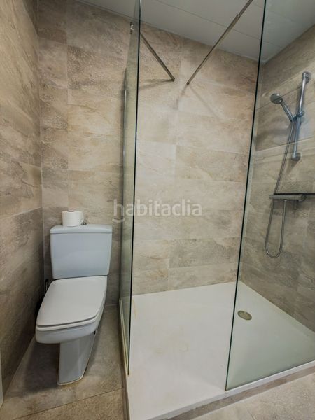 Foto c01ac0bc-2525-410a-9874-f41fee0813a6. Haus mit heizung pool in Alella