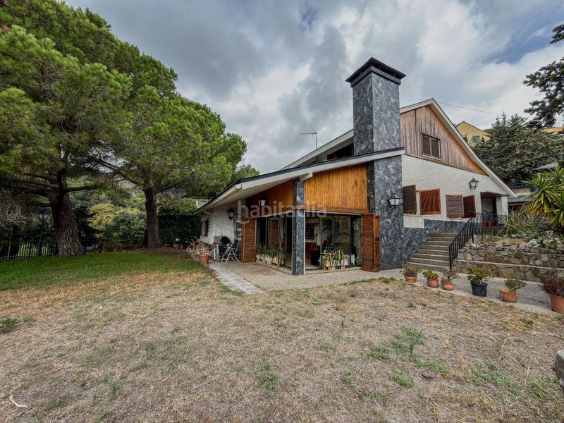 Foto f7275734-ff25-4443-b30b-1fe55c859029. Haus mit heizung pool in Alella