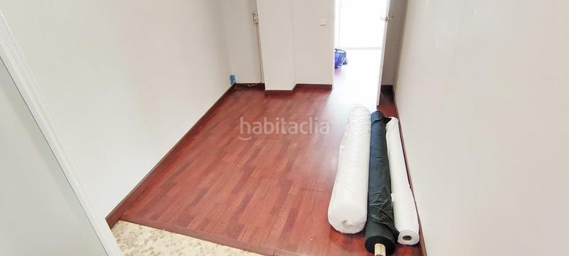 Foto c5e590f7-22b0-4309-8fa9-51413363e2fc. Lloguer local comercial a Poblenou Pineda de Mar