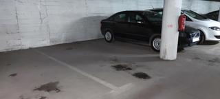 Aparcament cotxe a Calella. Plaza de parking