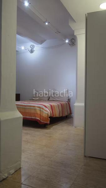 Foto 0e7bf639-8cf8-429e-86a3-e34ce595e531. Ground floor in El Camp de l´Arpa del Clot Barcelona