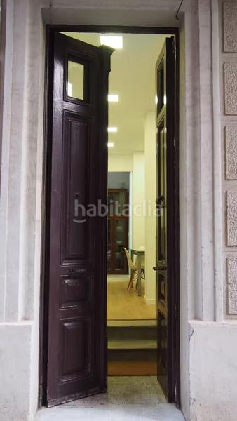 Foto 1ce90ed5-6324-45d0-a5d6-dfc154c43ffe. Ground floor in El Camp de l´Arpa del Clot Barcelona