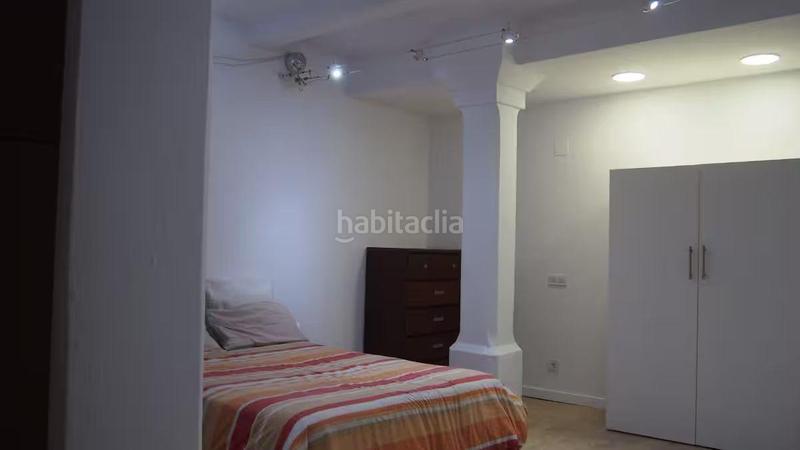 Foto 5daf7b6f-5995-47db-b42a-b6fd02f38b95. Ground floor in El Camp de l´Arpa del Clot Barcelona