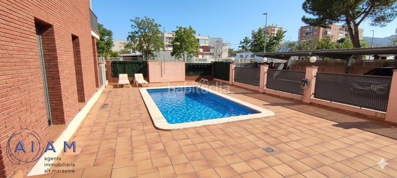 Foto a9bef46c-82b6-4e98-9d00-151eaf342f59. Pis amb calefacció aparcament piscina a Centre Pineda de Mar