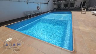 Piso  Carrer de montpalau. Piso en venta en pineda de mar con piscina comunitaria