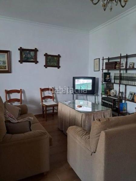 Foto 3ce05aa7-327b-4319-b97a-a3dc02feb07c. Casa adossada amb piscina a Bornos