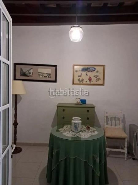 Foto b14a5df8-03a8-408a-80f8-4a586a47f023. Casa adossada amb piscina a Bornos