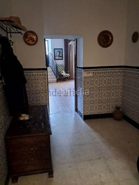 Foto c1315533-43cd-430e-9680-510664b39029. Casa adossada amb piscina a Bornos