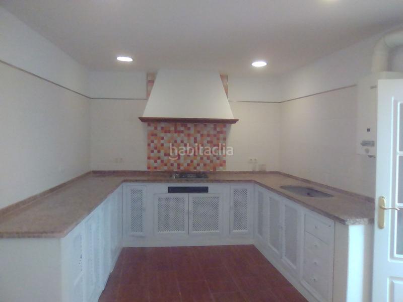 Foto c79875a2-13be-4532-9b64-f6dfa3423df3. Casa a schiera in Marchena