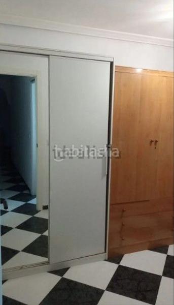 Foto c7bba6e9-edc6-4957-adb2-447922214df9. Piso  zona jefatura de policia c juan de astorga en Dos Hermanas