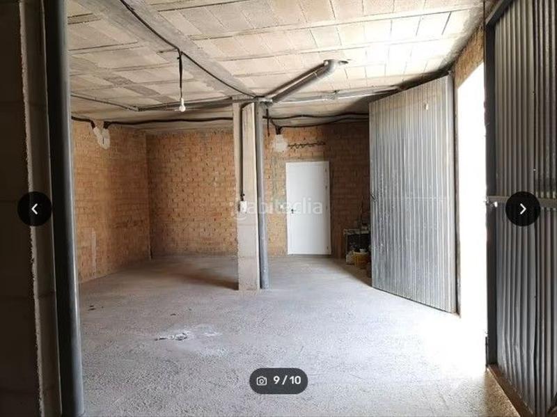 Foto 704b3fa0-448a-4e95-b4a7-b5bd7aca1ea2. Casa adossada a Paterna de Rivera
