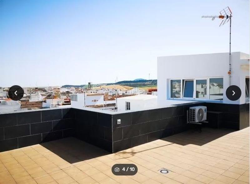 Foto da5c0e52-dc0f-47b7-be61-3a571b81ed72. Casa adossada a Paterna de Rivera