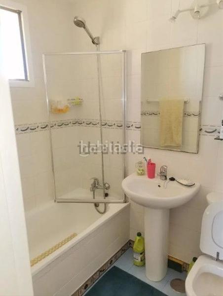 Foto a964db43-5634-426a-8ba8-ee6c8f2fba94. Àtic amb piscina a Chullera Manilva