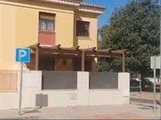 Reihenhaus  Eva gonzález. Casa pareada zona hacienda el prior av eva gonzalez