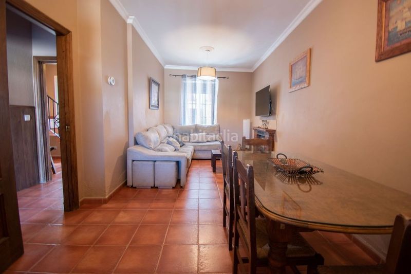 Foto 5a0f8321-c109-4d8d-a38f-11b2e76cc42a. Casa adossada amb piscina a Arriate