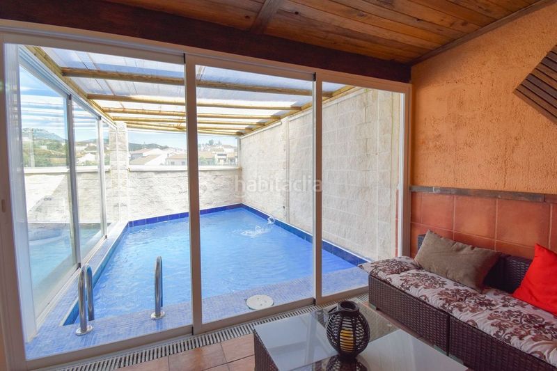 Foto 8dccdc11-d5d1-4b09-810f-96bd15bcbe61. Casa adossada amb piscina a Arriate